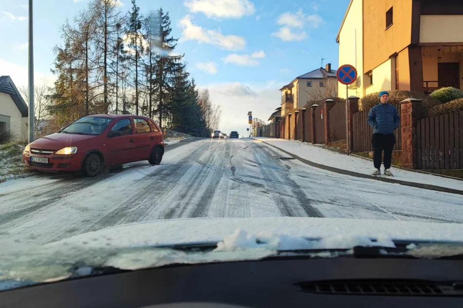 Na drogach jeden lód - dochodzi do kolizji  - zdjęcie 7