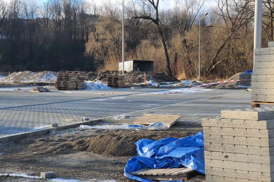 Nowe parkingi “parkuj i jedź' - prace trwają - zdjęcie 2