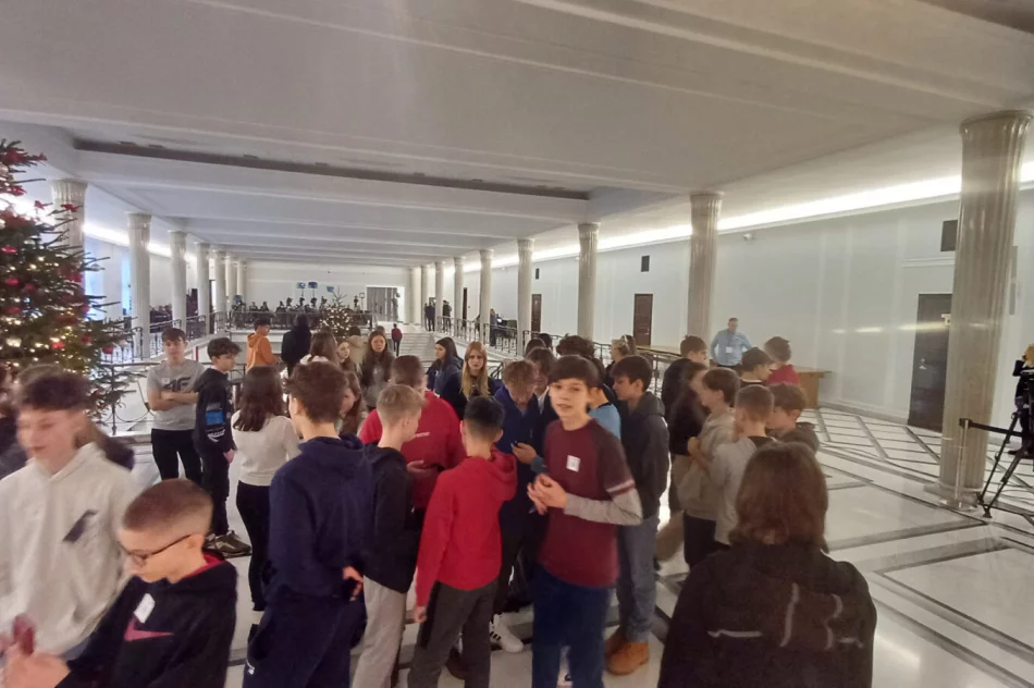 Z Limanowej do Warszawy: edukacyjna wycieczka uczniów - zdjęcie 9