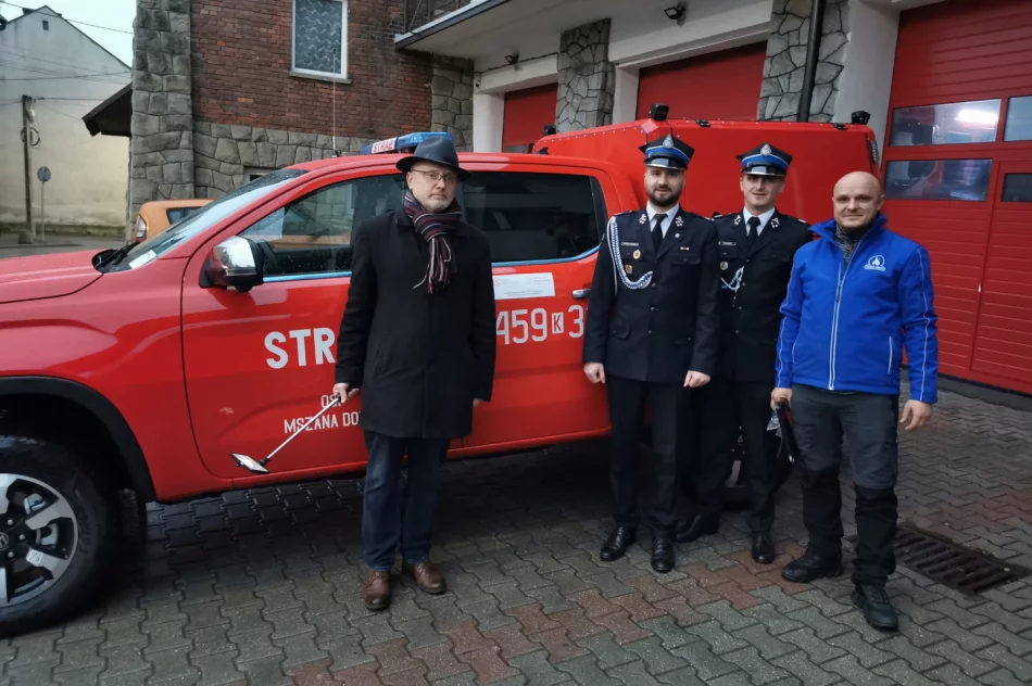 Strażacki Volkswagen do działań w trudnym terenie. Kosztował 415 tys. zł - zdjęcie 11