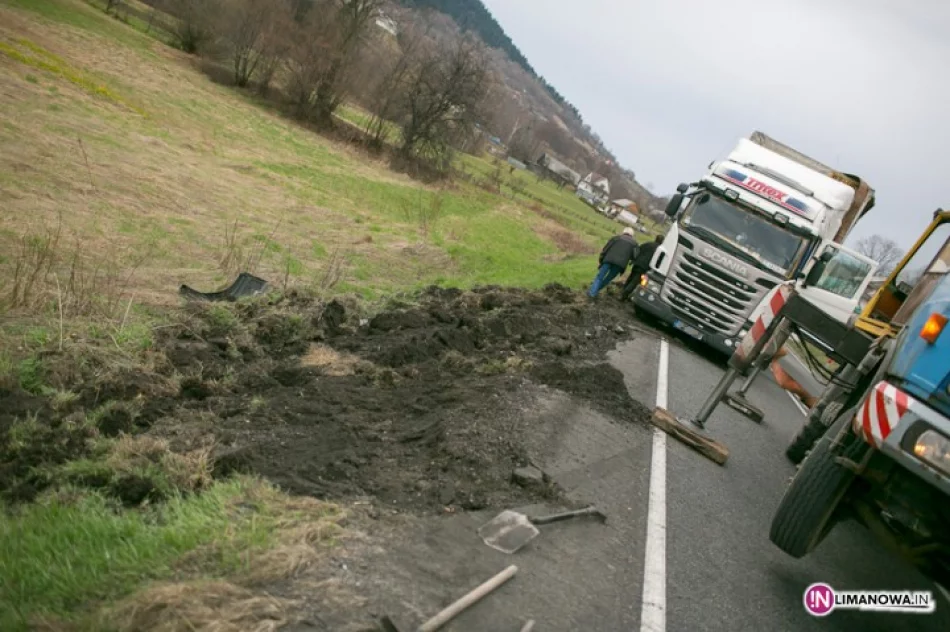 Tir zjechał z drogi - zdjęcie 4