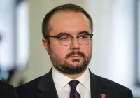 P. Jabłoński (PiS): mogło dojść do poświadczenia nieprawdy w dokumentach urzędowych - zdjęcie główne