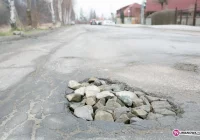 Mieszkaniec sam załatał dziurę - zdjęcie główne