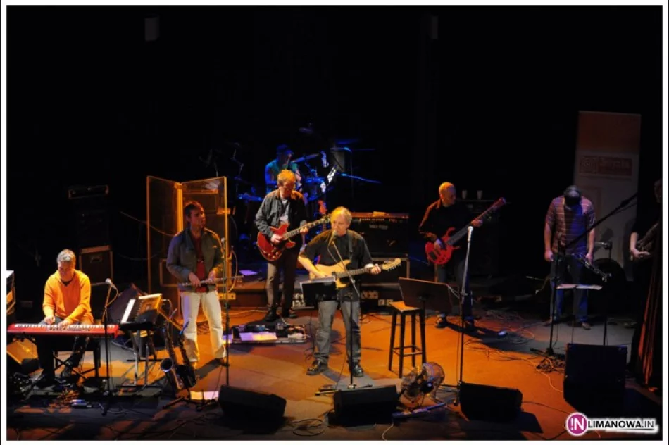 Elektryczne Gitary przed Lombardem - zdjęcie 2