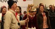 Kolędnicy z Zespołu „Starowiejski Hyr” przybyli z kolędą na sesję Rady Miasta - zdjęcie 5