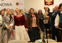 Kolędowanie w Limanowej - Starowiejski HYR na ulicach miasta - zdjęcie główne
