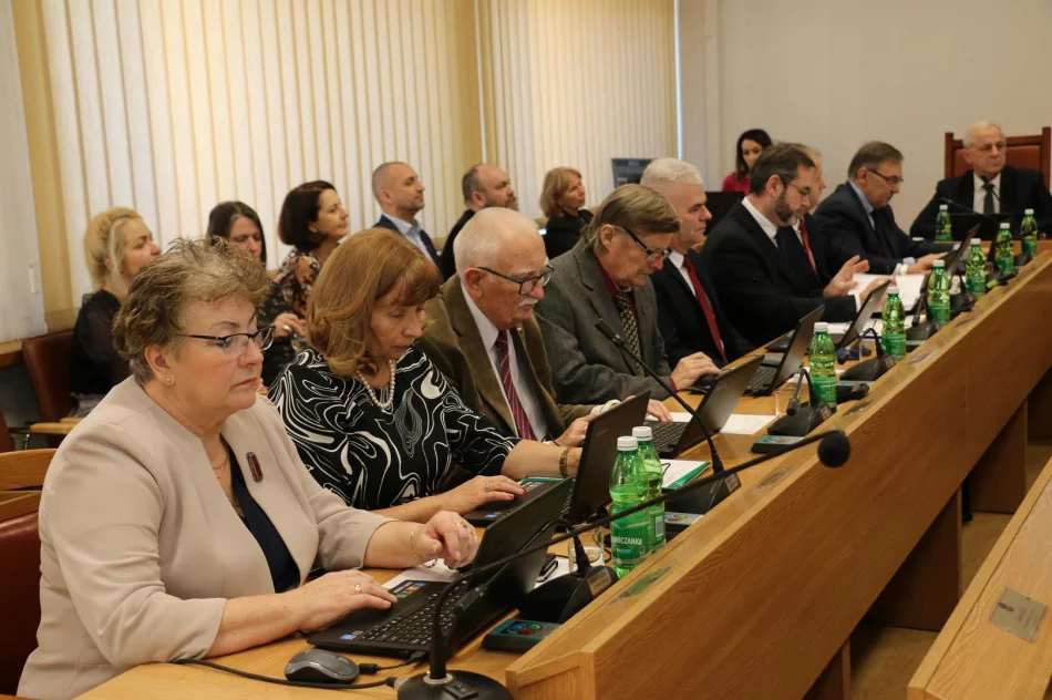 Budżet Miasta Limanowa na 2024 rok przyjęty jednogłośnie – na inwestycje przeznaczone zostanie ponad 52 mln złotych - zdjęcie 5