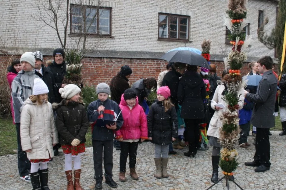 Śnieżny konkurs palm w Bieczu - zdjęcie 2