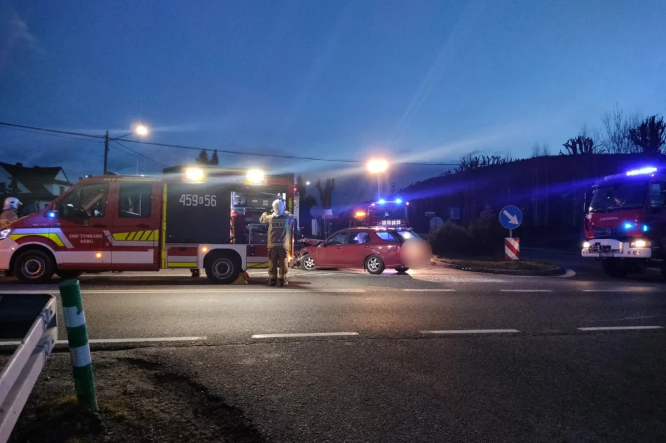 Zderzenie samochodów na skrzyżowaniu - zdjęcie 5