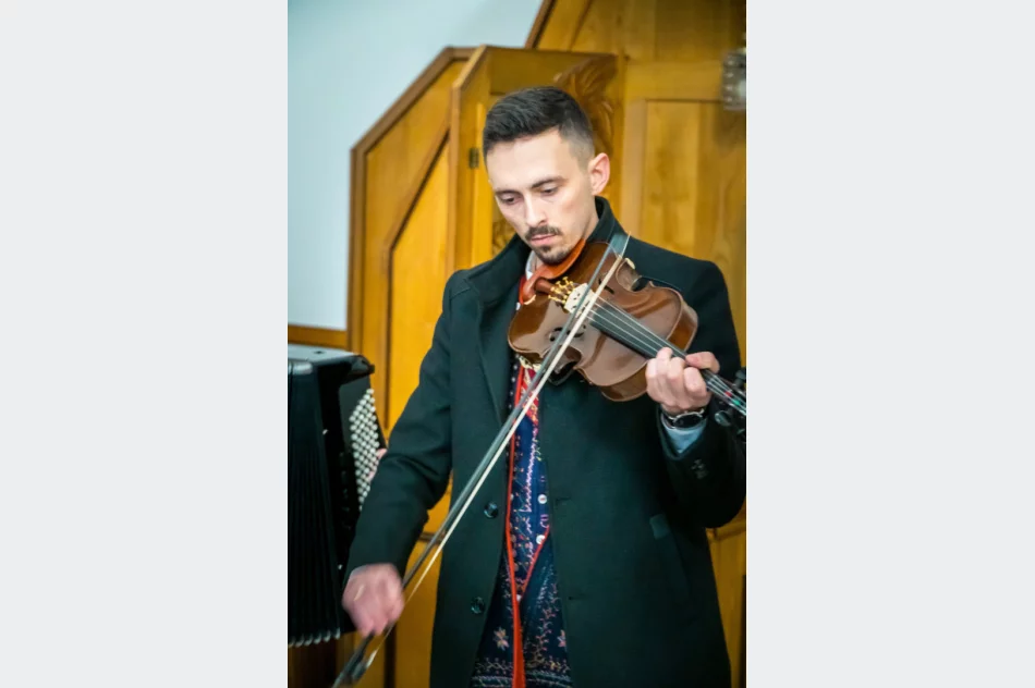 Kolędowy koncert na rzecz nowej „Przystani” (ZDJĘCIA) - zdjęcie 20