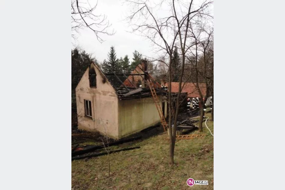 Spłonął budynek mieszkalny - zdjęcie 3