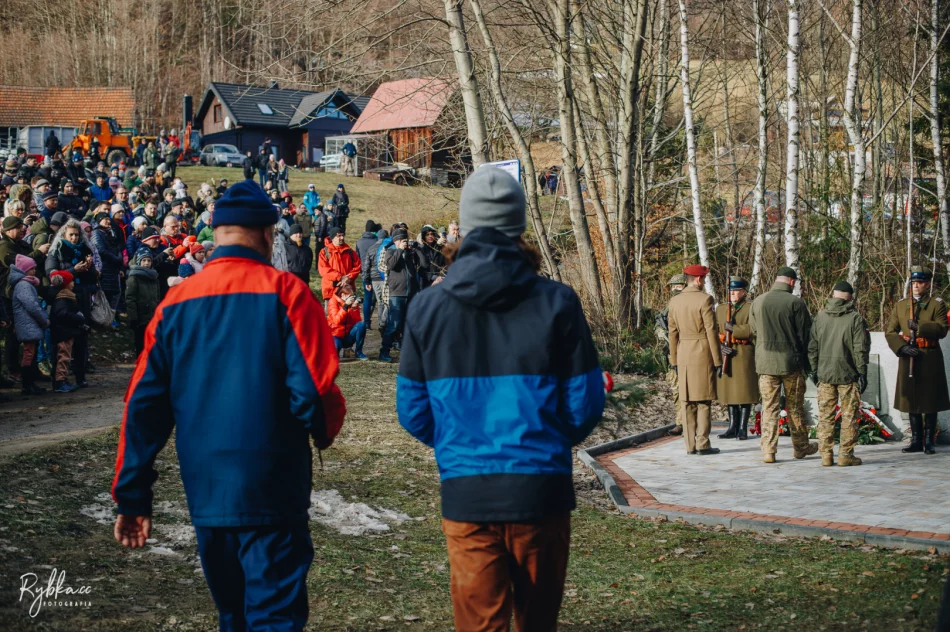 Upamiętnienie 79. rocznicy alianckich zrzutów dla 1 PSP AK na "Wildze" - zdjęcie 10