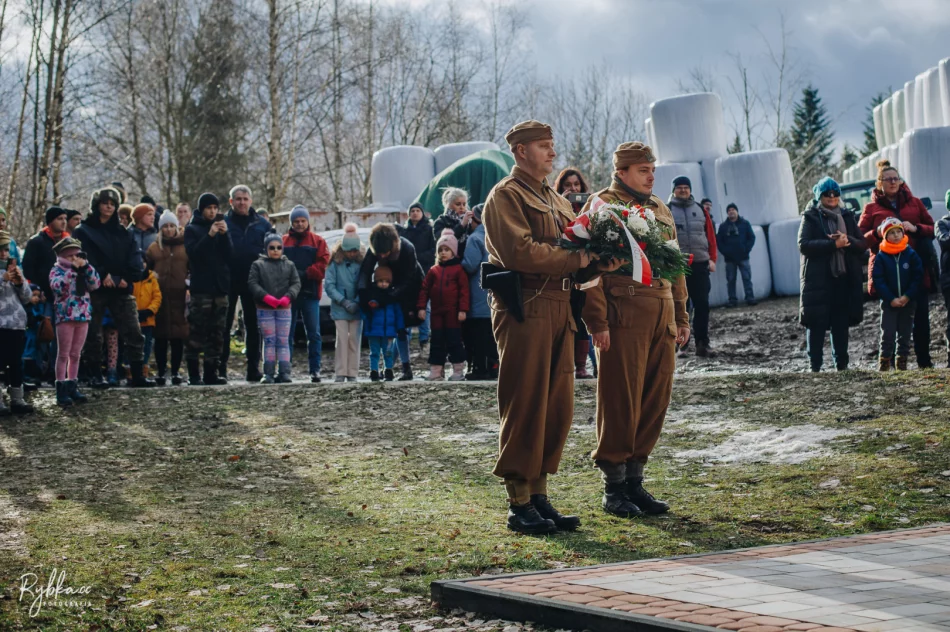 Upamiętnienie 79. rocznicy alianckich zrzutów dla 1 PSP AK na "Wildze" - zdjęcie 12