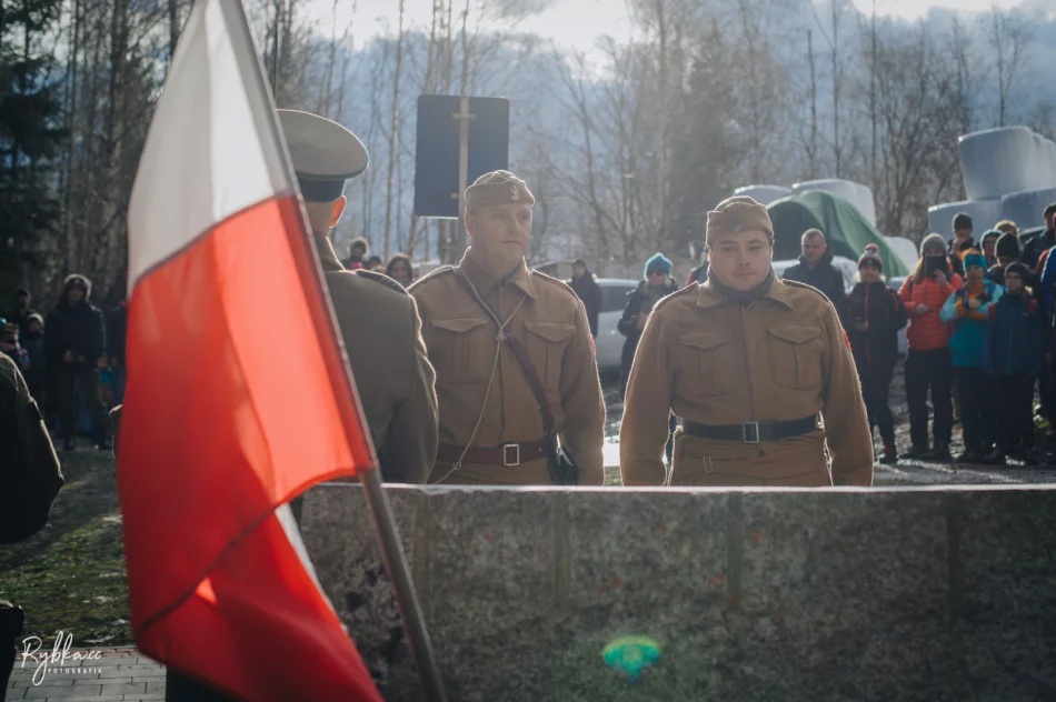 Upamiętnienie 79. rocznicy alianckich zrzutów dla 1 PSP AK na "Wildze" - zdjęcie 14