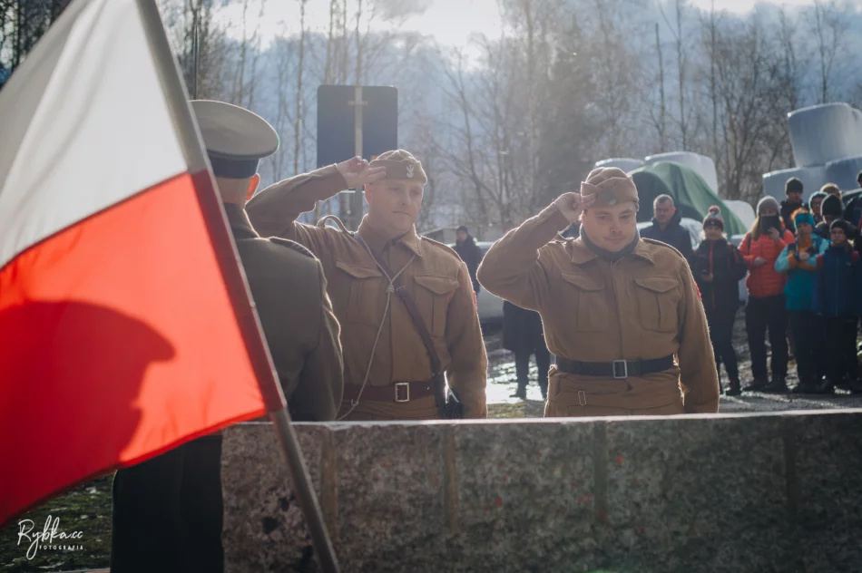 Upamiętnienie 79. rocznicy alianckich zrzutów dla 1 PSP AK na "Wildze" - zdjęcie 15