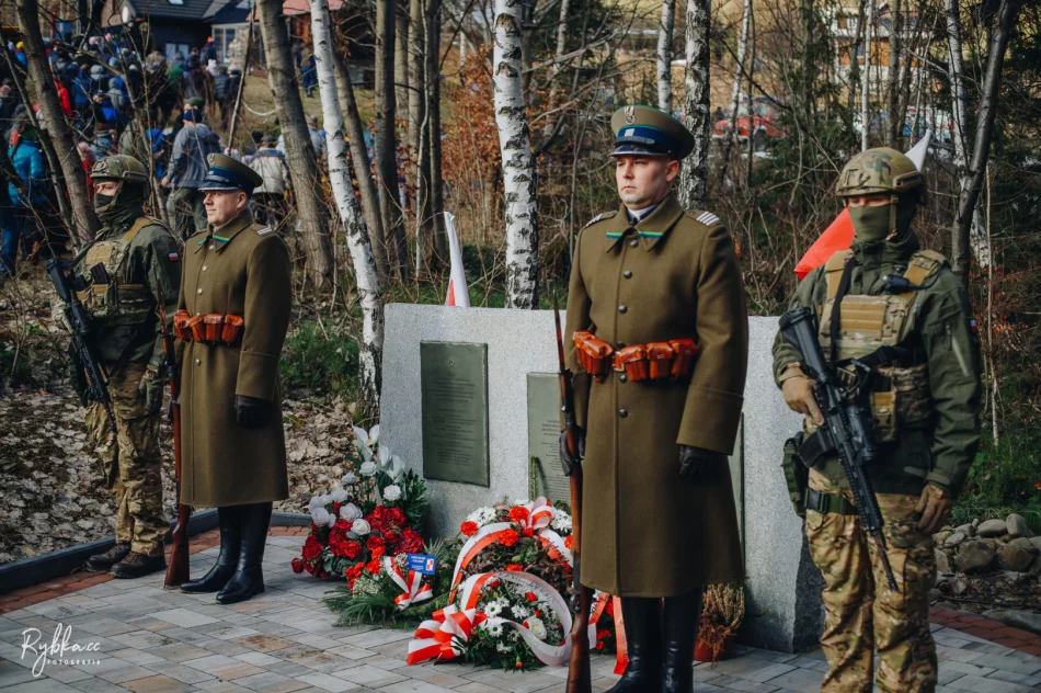 Upamiętnienie 79. rocznicy alianckich zrzutów dla 1 PSP AK na "Wildze" - zdjęcie 20