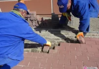 'Fal' nie będzie - naprawiają chodnik - zdjęcie główne