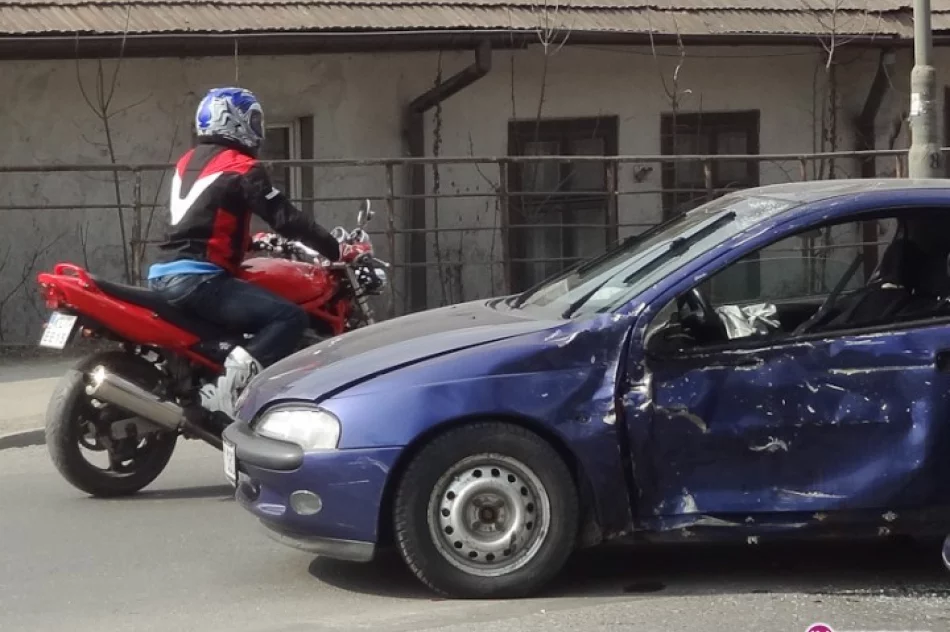 Wypadek motocyklisty. Korki w mieście - zdjęcie 2