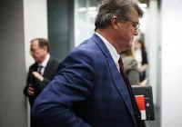 Szef Kancelarii Sejmu zdecydował o dezaktywacji kart poselskich M. Kamińskiego i M. Wąsika - zdjęcie główne