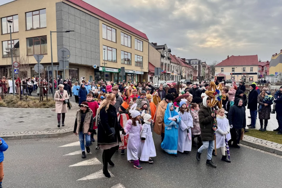 Orszak Trzech Króli w Limanowej (wideo) - zdjęcie 10