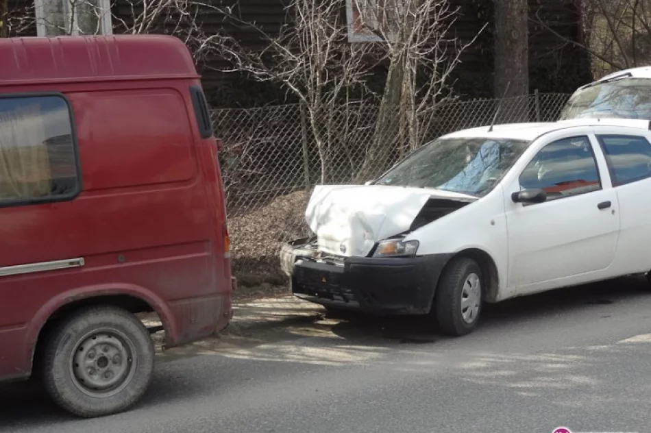 Wypadek z udziałem busa i kolizja - zdjęcie 2