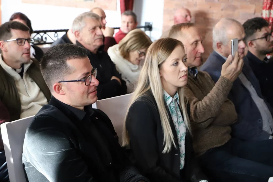 WIEŻA NA KAMIONNEJ gotowa na przyjęcie turystów - zdjęcie 3