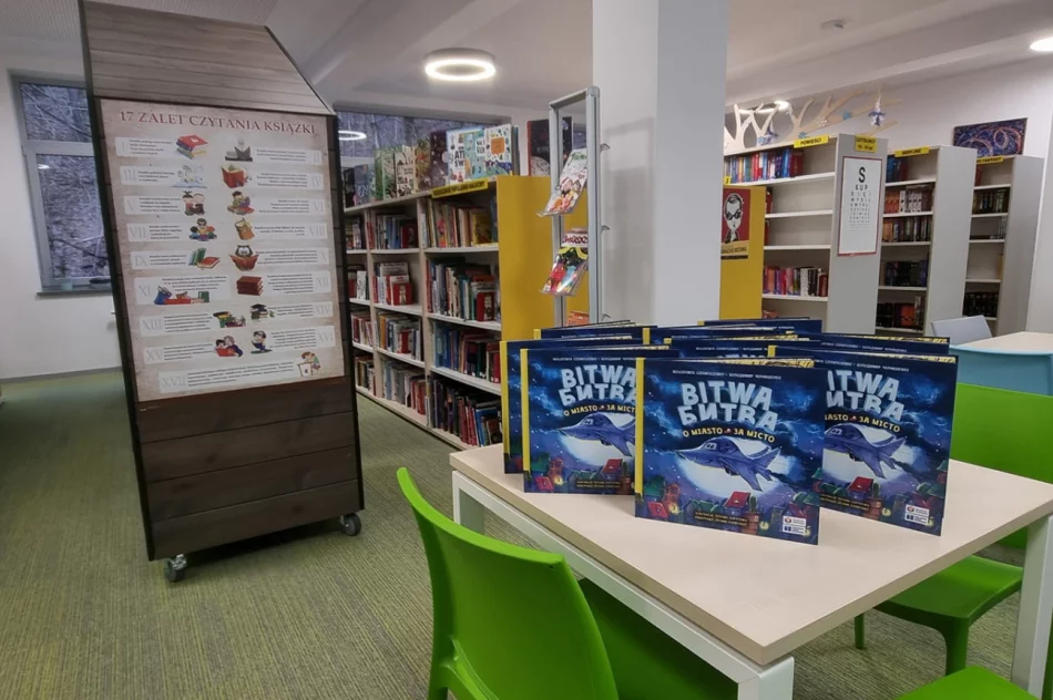 W ramach akcji „Książki dla Ukrainy” polsko -ukraińskie książki trafiły do Miejskiej Biblioteki Publicznej - zdjęcie 4