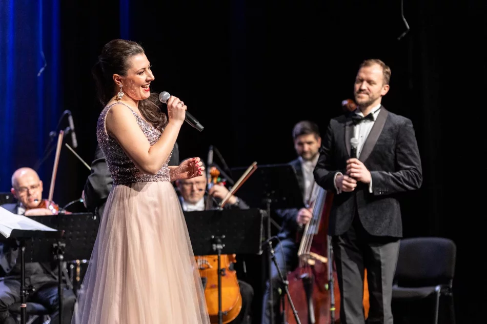 Wyjątkowe muzyczne wydarzenie za nami – w Limanowskim Domu Kultury odbył się Koncert Noworoczny - zdjęcie 10