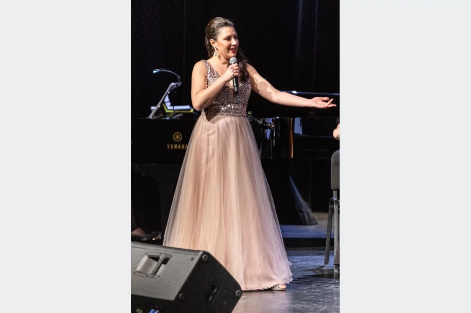 Wyjątkowe muzyczne wydarzenie za nami – w Limanowskim Domu Kultury odbył się Koncert Noworoczny - zdjęcie 11