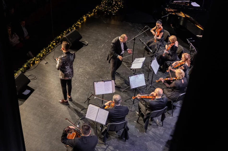 Wyjątkowe muzyczne wydarzenie za nami – w Limanowskim Domu Kultury odbył się Koncert Noworoczny - zdjęcie 19