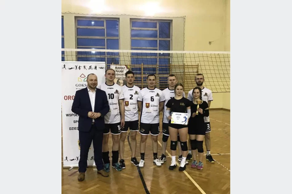 Sportowa rywalizacja, promocja siatkówki i wsparcie dla młodzieży Uranu - zdjęcie 3