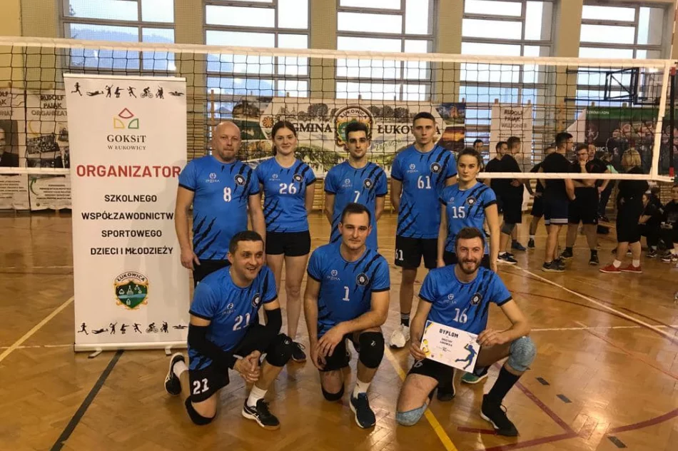 Sportowa rywalizacja, promocja siatkówki i wsparcie dla młodzieży Uranu - zdjęcie 6