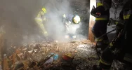 Siedem zastępów straży do pożaru pustostanu - zdjęcie 5