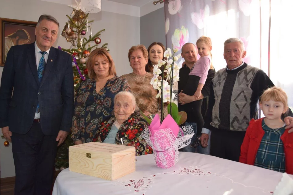 103. urodziny najstarszej mieszkanki gminy - zdjęcie 3