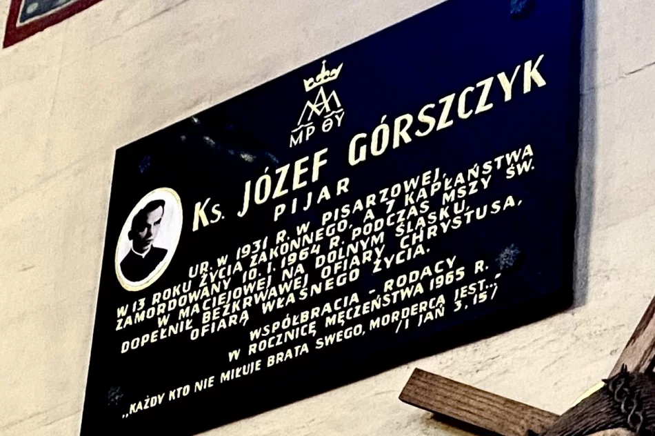 Obchody Święta Szkoły w Pisarzowej połączone z 60-leciem śmierci patrona ks. Józefa Górszczyka - zdjęcie 10