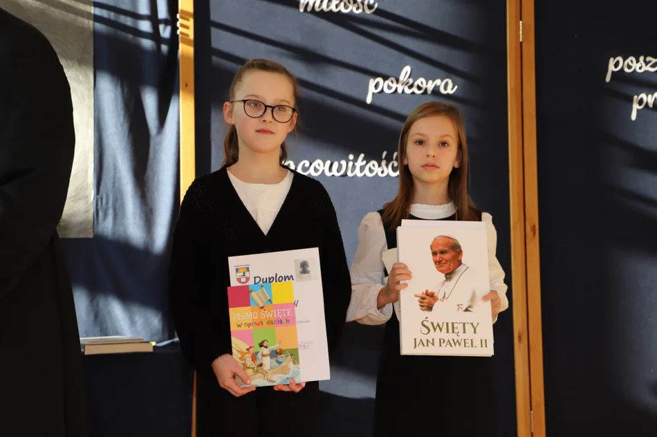 60. rocznica śmierci patrona i święto szkoły (ZDJĘCIA) - zdjęcie 14