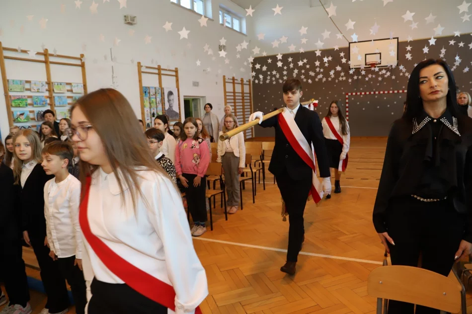 60. rocznica śmierci patrona i święto szkoły (ZDJĘCIA) - zdjęcie 15