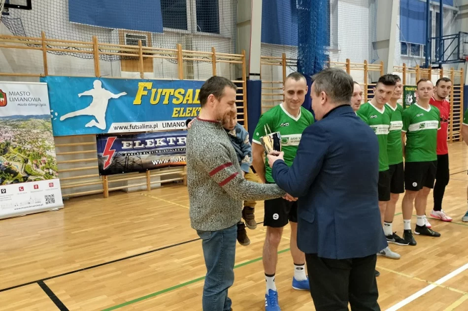 XII edycja turnieju „Futsalima Elektrical Indeco”- odbyły się Otwarte Mistrzostwa Limanowej w futsalu - zdjęcie 10