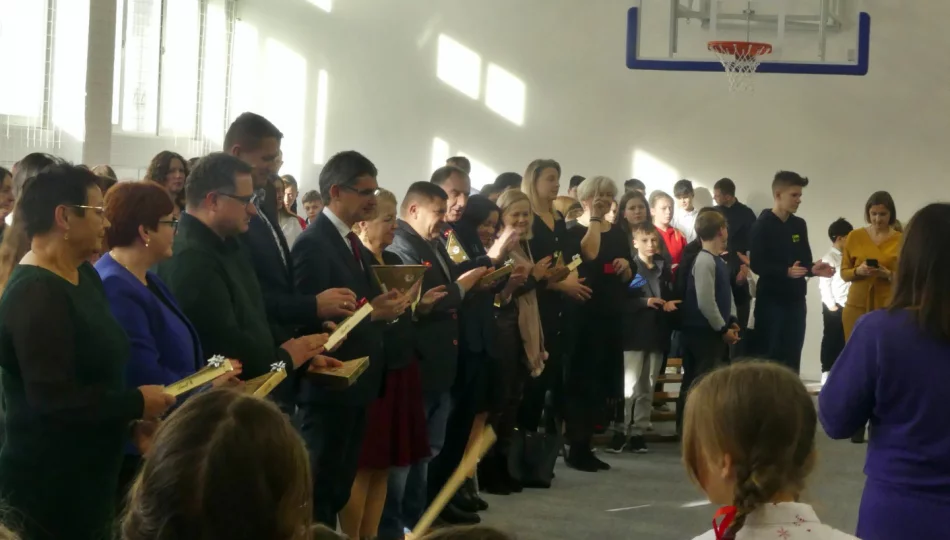 Otwarcie odnowionej sali gimnastycznej  - zdjęcie 1