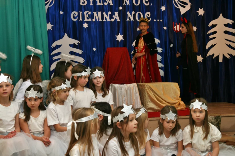 Jasełka w Szkole Podstawowej w Kaninie - zdjęcie 13