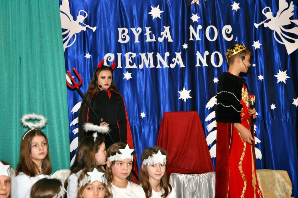 Jasełka w Szkole Podstawowej w Kaninie - zdjęcie 15