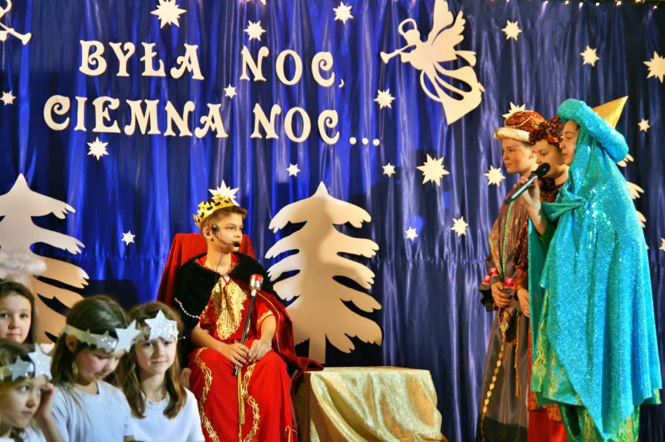 Jasełka w Szkole Podstawowej w Kaninie - zdjęcie 17