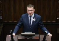 Błaszczak: składam pismo z żądaniem umożliwienie wykonywania mandatów poselskich Kamińskiemu i Wąsikowi - zdjęcie główne