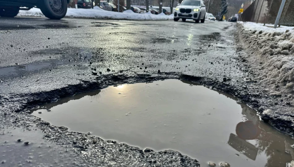 Problemy z dojazdem drogą miejską do szpitala. Dyrektor: “jest mi wstyd” - zdjęcie 1