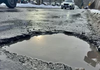 Problemy z dojazdem drogą miejską do szpitala. Dyrektor: “jest mi wstyd” - zdjęcie główne