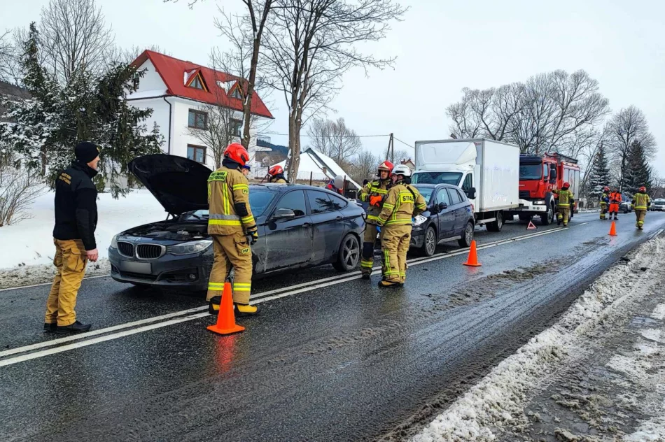 Zderzenie pojazdów na DK 28 - zdjęcie 3