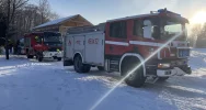 Pożar warsztatu, mężczyzna z poparzeniami zabrany do szpitala - zdjęcie 2