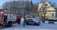 Pożar warsztatu, mężczyzna z poparzeniami zabrany do szpitala - zdjęcie 4