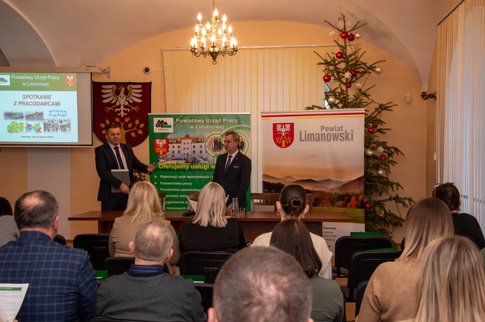 Urzędnicy spotkali się z pracodawcami z terenu powiatu limanowskiego - zdjęcie 3