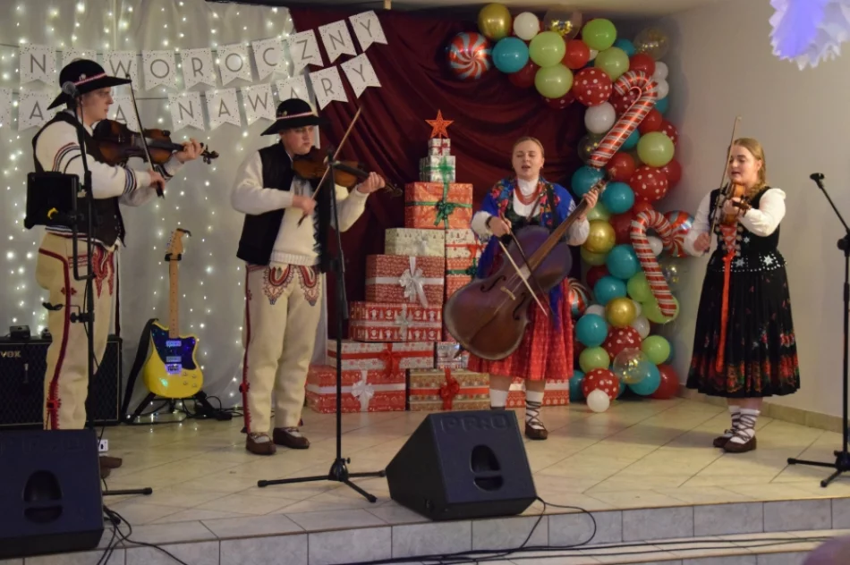 Radosne pomaganie. Koncert charytatywny w szkole (ZDJĘCIA) - zdjęcie 7